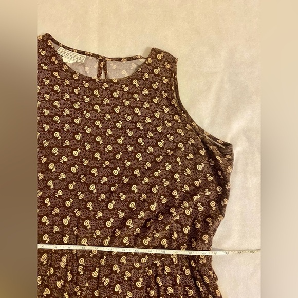 Elegant Cream and Brown Dress and short blouse set - Picture 10 of 11